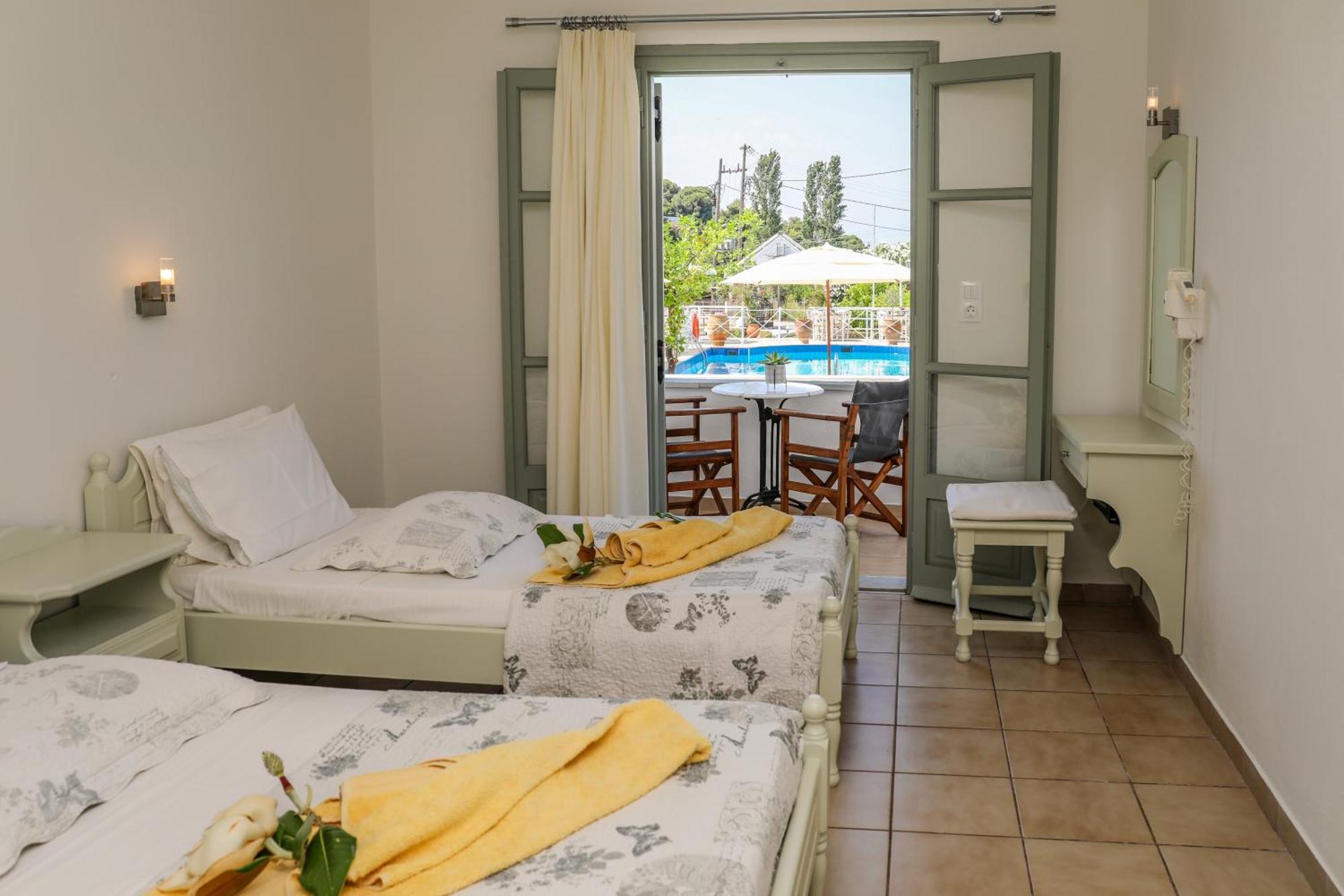 Villa Rosa Troulos Ngoại thất bức ảnh